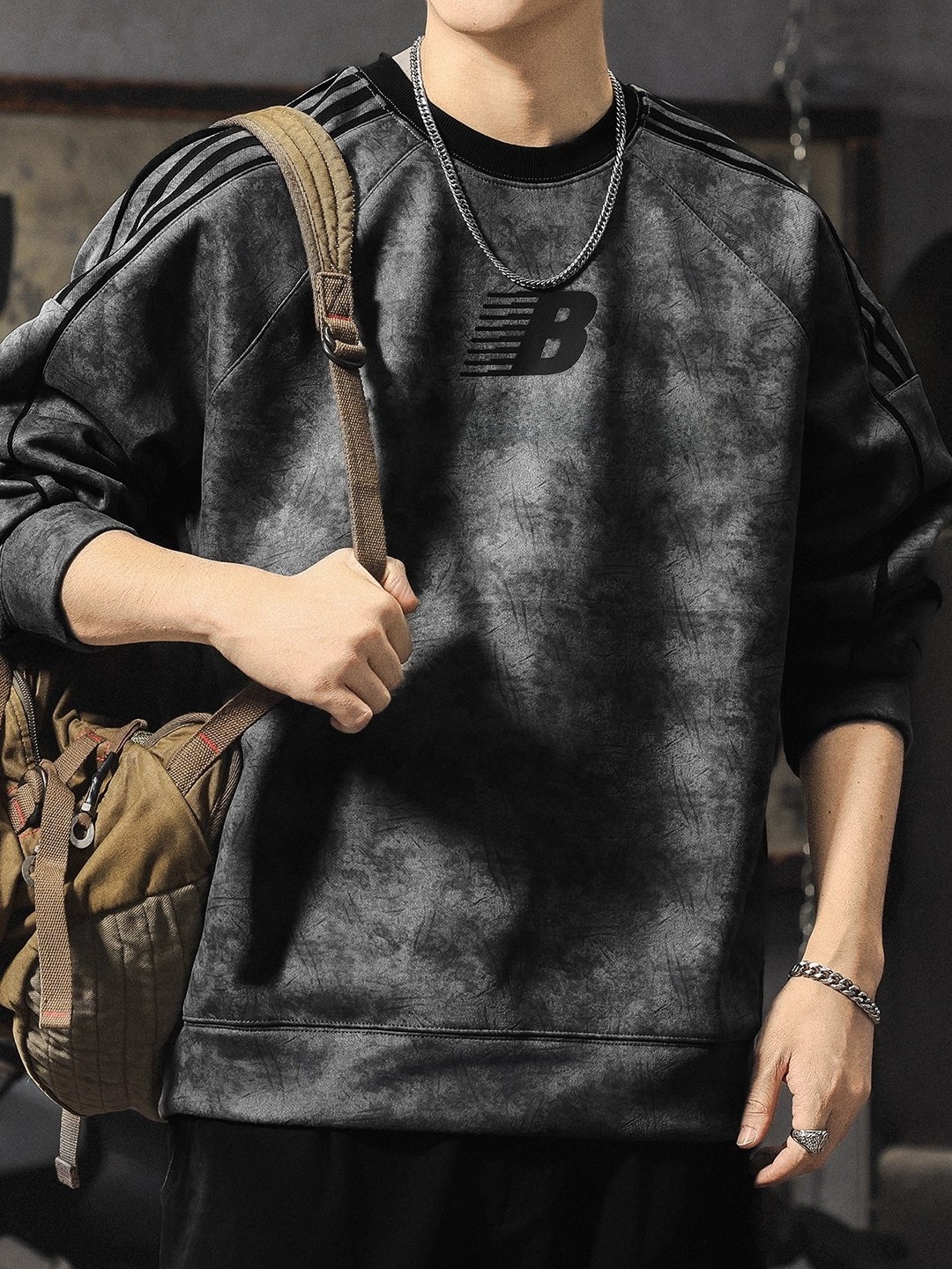 Men's Oversized American Suede – Longline Tee Oversized recenzja i cena