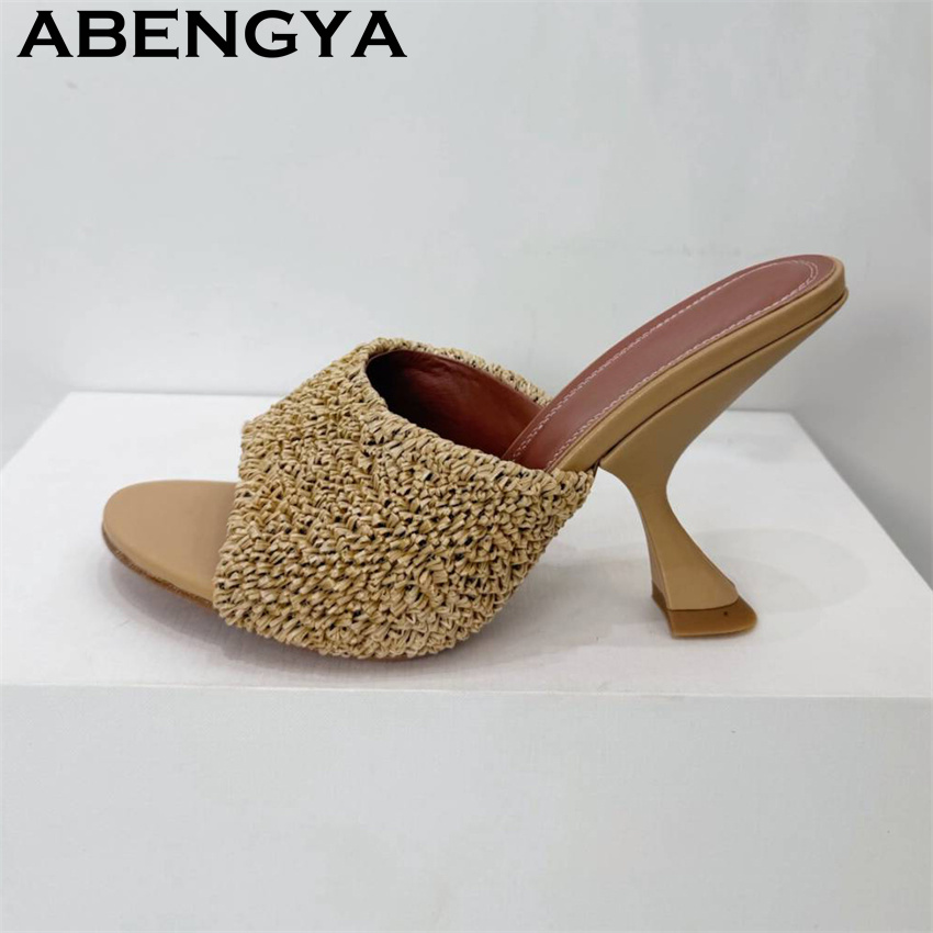 StrangeThin High Heel Slippers – Street Fashion Rome 2026 recenzja i cena
